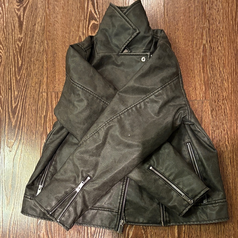 Universal Thread Black Leather Jacket - image 7
